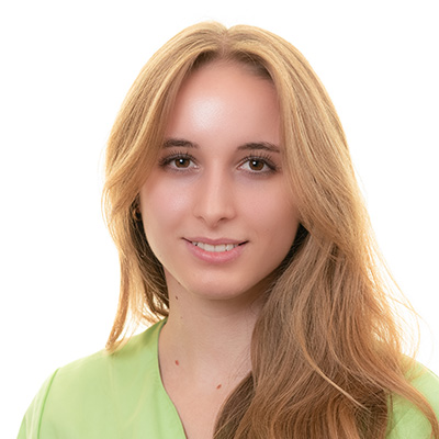 Sophia bearbeitet quadratisch (FP9_7983)